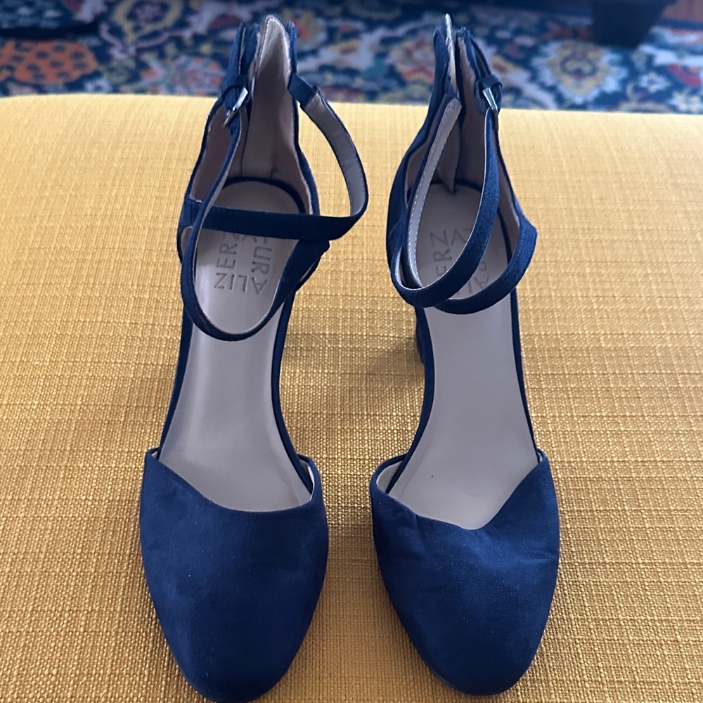 Naturalizer Navy Blue Heels